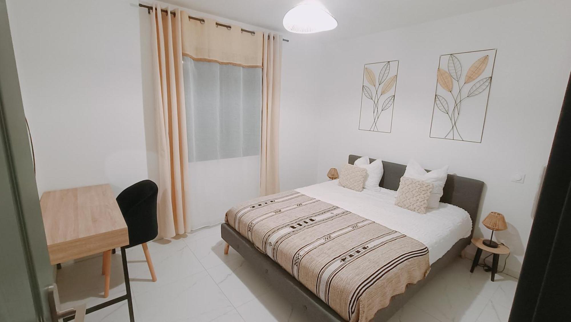 Villa Soleyana Meynes ภายนอก รูปภาพ